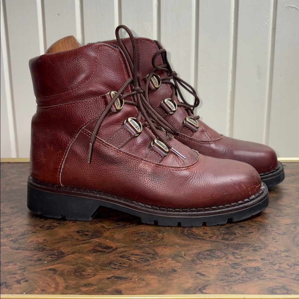 Sorel Sedona Leather Lace up Boots size 9 women’s